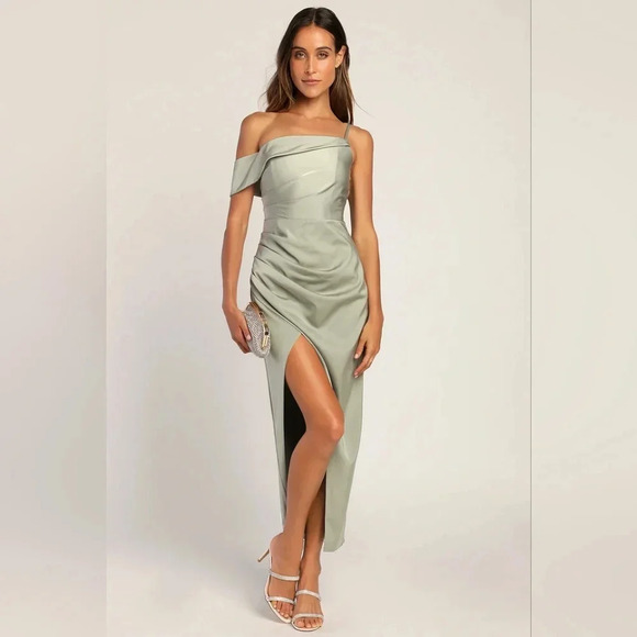 Lulu's Showing Off a Little Sage Green Asymmetrical Tulip Midi Dress M Wedding - Picture 2 of 11